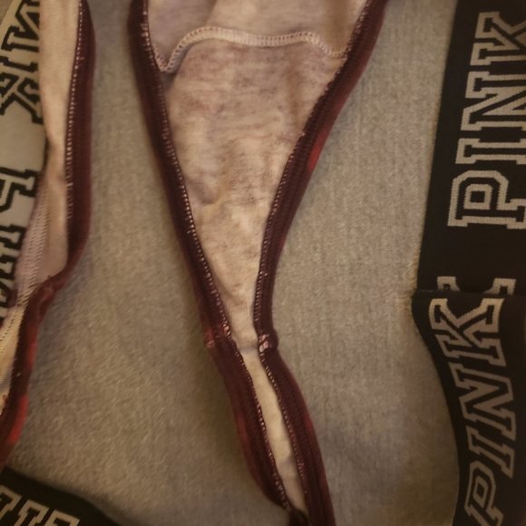 2010's VS Pink logo waistband thong - Picture 4 of 4